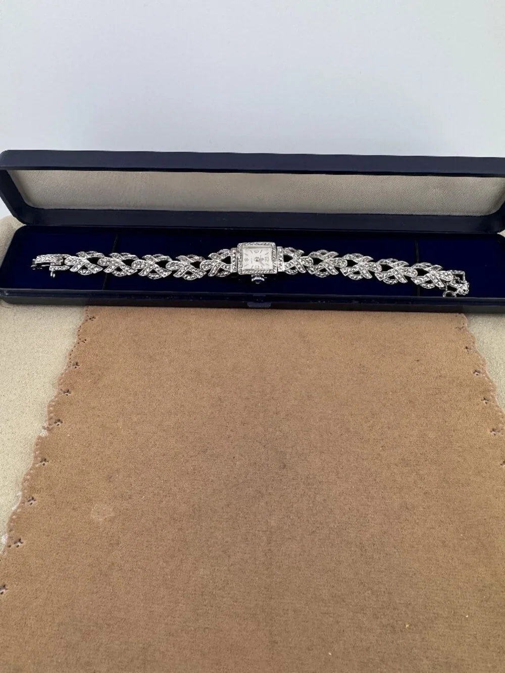Vintage Elegant 1940's Bucherer Ladies Swiss Made Watch